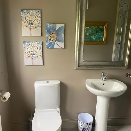 아파트 At Bowe's Cafe