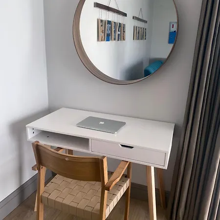 At Bowe's Cafe 아파트 더로