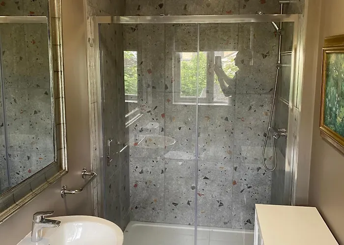 Lejlighed At Bowe's Cafe